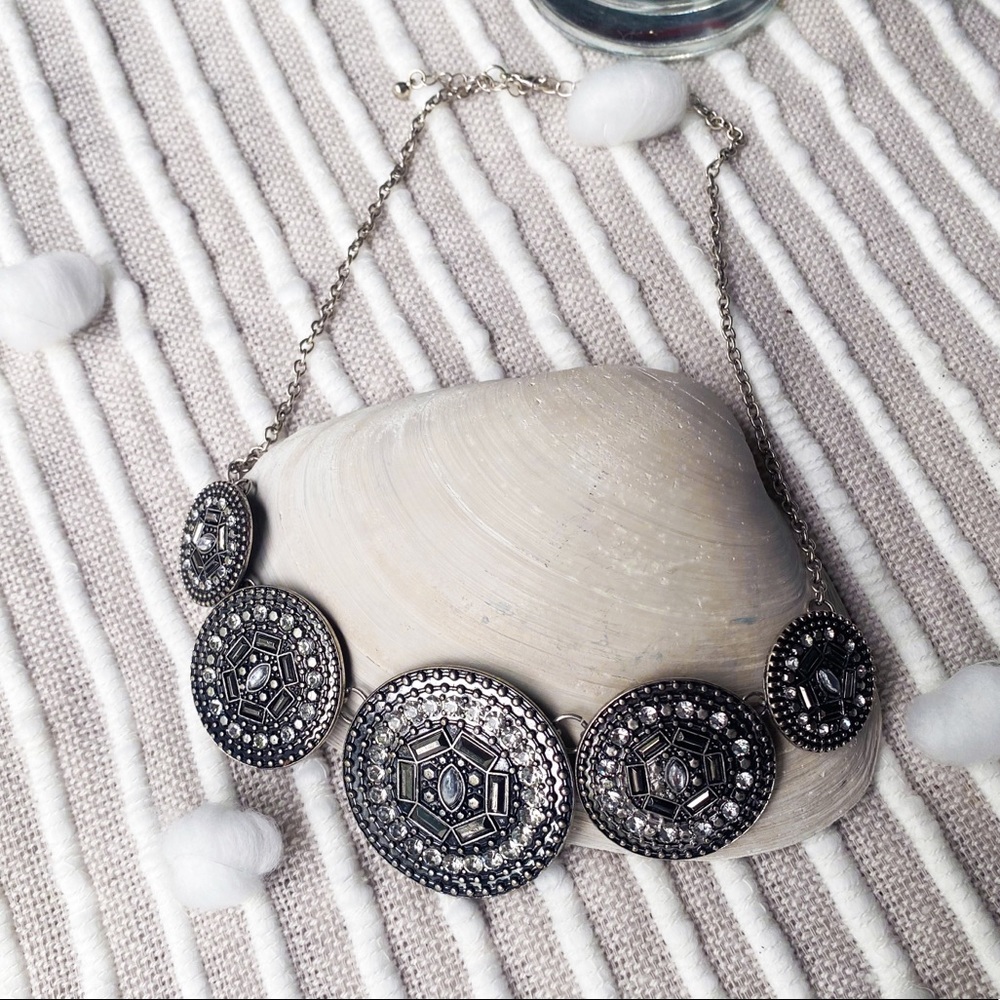 Francesca’s Boho Chain-Link Medallion Jeweled + Metal Necklace
